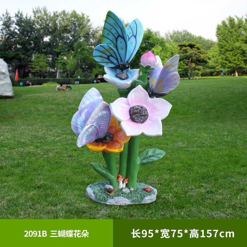 Gardening Tools Sketch - Escultura de borboleta e flores para