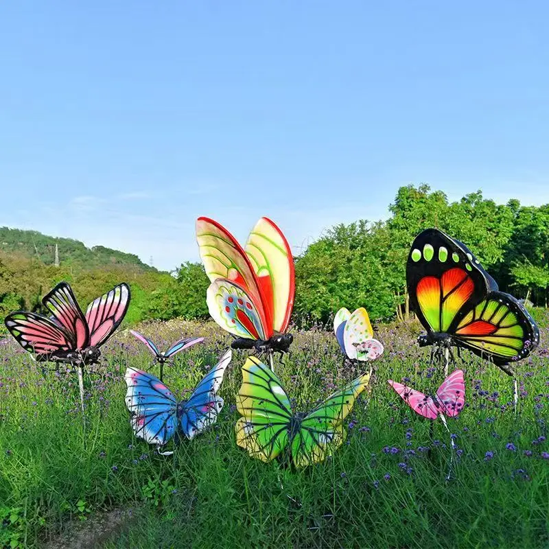 Escultura de borboleta ao ar l - Gardening Tools Sketch avaliação e preço